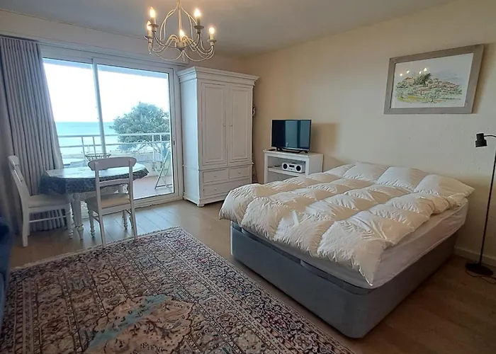 Studio And Terrace Sea View In La Baule