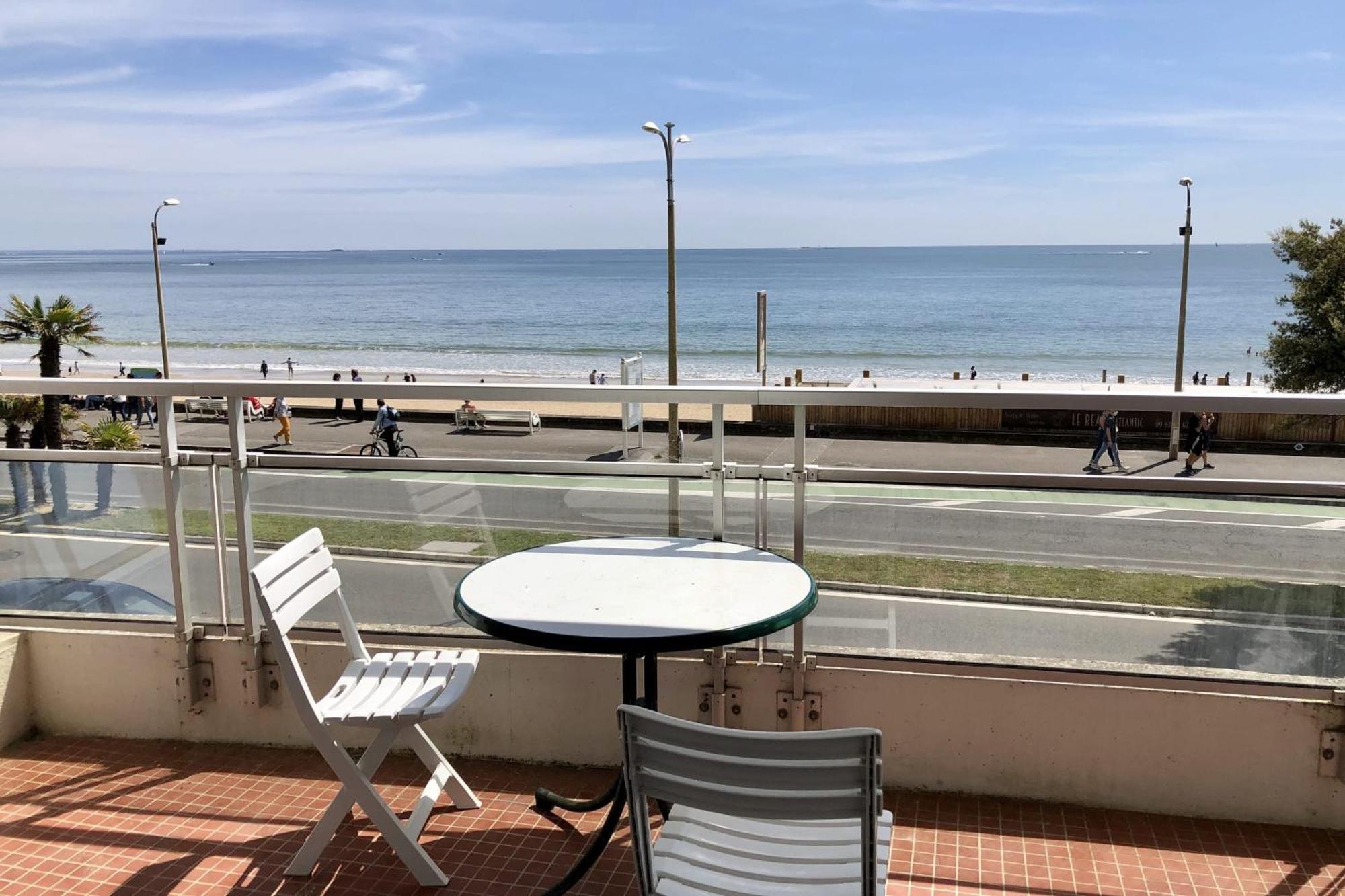Apartment And Terrace Sea View In *